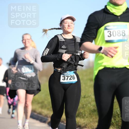 06.04.2025 - 44. Internationalen Wilhelmsburger Insellauf Jannik Wohlers http://msf.ph/oto/7617376 06.04.2025 09:42:32 Laufen 3846, 3731, 3726, 3088 meine-sportfotos.de