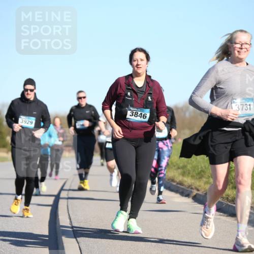 06.04.2025 - 44. Internationalen Wilhelmsburger Insellauf Jannik Wohlers http://msf.ph/oto/7617383 06.04.2025 09:42:34 Laufen 5158, 3929, 3846, 3731 meine-sportfotos.de