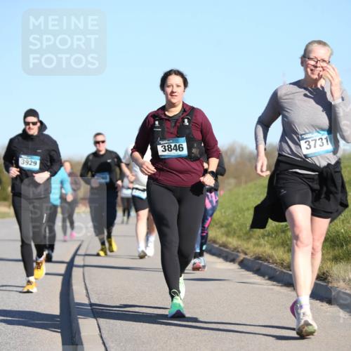 06.04.2025 - 44. Internationalen Wilhelmsburger Insellauf Jannik Wohlers http://msf.ph/oto/7617386 06.04.2025 09:42:35 Laufen 3929, 1080, 3846, 3731 meine-sportfotos.de