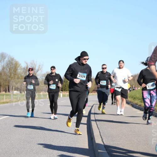06.04.2025 - 44. Internationalen Wilhelmsburger Insellauf Jannik Wohlers http://msf.ph/oto/7617397 06.04.2025 09:42:37 Laufen 4281, 5158, 3929, 4080, 3725, 4236, 3846 meine-sportfotos.de