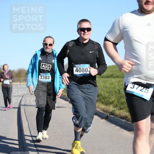 06.04.2025 - 44. Internationalen Wilhelmsburger Insellauf Jannik Wohlers http://msf.ph/oto/7617409 06.04.2025 09:42:42 Laufen 3382, 4080, 3725 meine-sportfotos.de