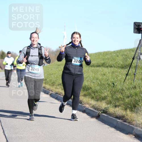 06.04.2025 - 44. Internationalen Wilhelmsburger Insellauf Jannik Wohlers http://msf.ph/oto/7617435 06.04.2025 09:42:49 Laufen 3245, 3244 meine-sportfotos.de