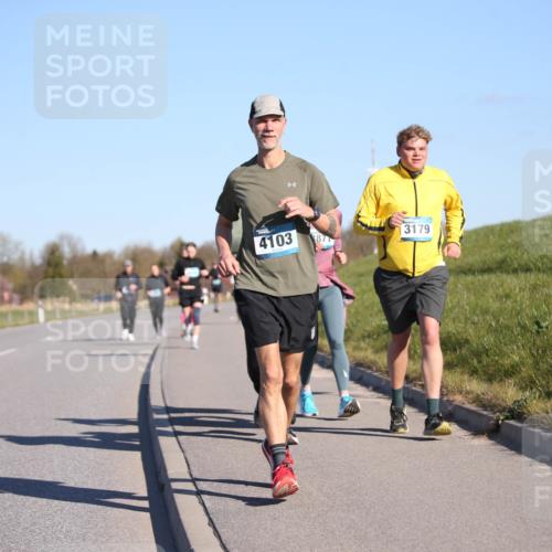 06.04.2025 - 44. Internationalen Wilhelmsburger Insellauf Jannik Wohlers http://msf.ph/oto/7617490 06.04.2025 09:43:04 Laufen 1, 4103, 871, 3179 meine-sportfotos.de