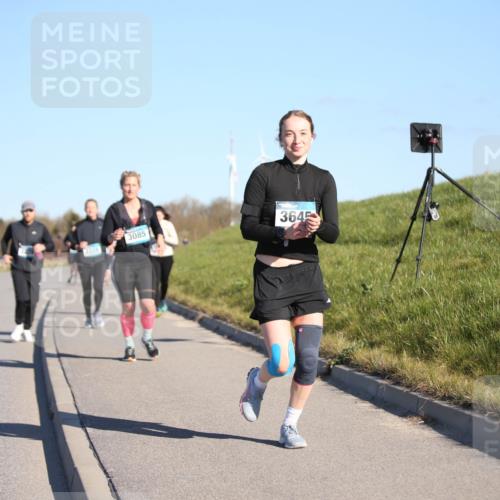 06.04.2025 - 44. Internationalen Wilhelmsburger Insellauf Jannik Wohlers http://msf.ph/oto/7617525 06.04.2025 09:43:12 Laufen 3085, 3645 meine-sportfotos.de