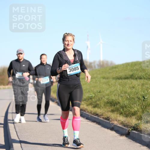 06.04.2025 - 44. Internationalen Wilhelmsburger Insellauf Jannik Wohlers http://msf.ph/oto/7617532 06.04.2025 09:43:14 Laufen 3228, 3085 meine-sportfotos.de