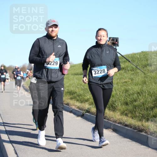 06.04.2025 - 44. Internationalen Wilhelmsburger Insellauf Jannik Wohlers http://msf.ph/oto/7617544 06.04.2025 09:43:17 Laufen 229, 3228 meine-sportfotos.de