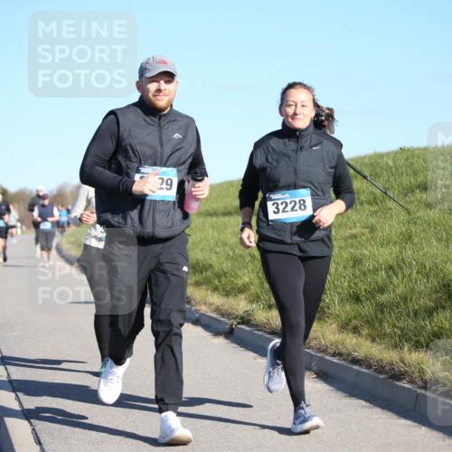 06.04.2025 - 44. Internationalen Wilhelmsburger Insellauf Jannik Wohlers http://msf.ph/oto/7617545 06.04.2025 09:43:17 Laufen 29, 3228 meine-sportfotos.de