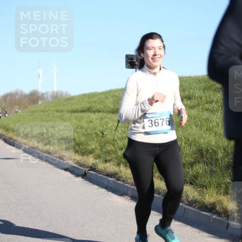 06.04.2025 - 44. Internationalen Wilhelmsburger Insellauf Jannik Wohlers http://msf.ph/oto/7617548 06.04.2025 09:43:19 Laufen 3676 meine-sportfotos.de