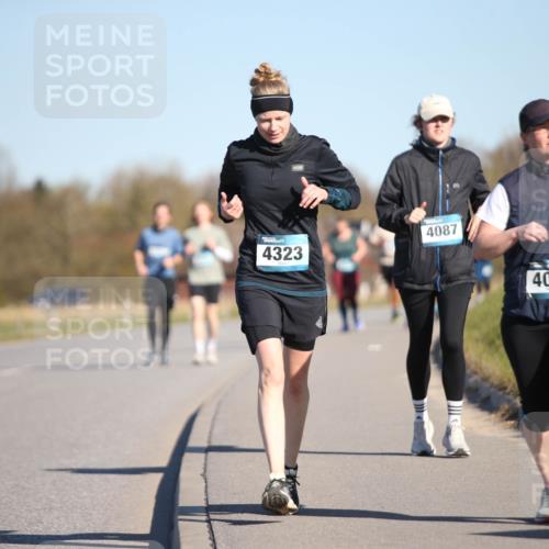 06.04.2025 - 44. Internationalen Wilhelmsburger Insellauf Jannik Wohlers http://msf.ph/oto/7617555 06.04.2025 09:43:22 Laufen 4323, 4087, 4064 meine-sportfotos.de