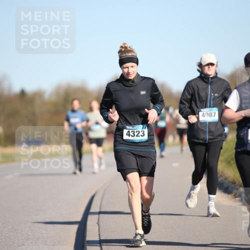 06.04.2025 - 44. Internationalen Wilhelmsburger Insellauf Jannik Wohlers http://msf.ph/oto/7617557 06.04.2025 09:43:22 Laufen 4323, 4087, 4064 meine-sportfotos.de