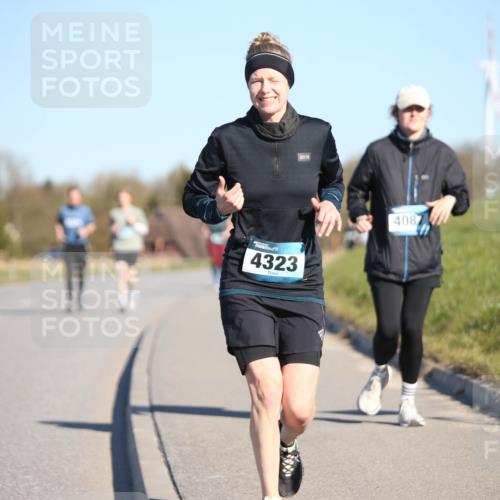 06.04.2025 - 44. Internationalen Wilhelmsburger Insellauf Jannik Wohlers http://msf.ph/oto/7617569 06.04.2025 09:43:25 Laufen 4323, 408 meine-sportfotos.de