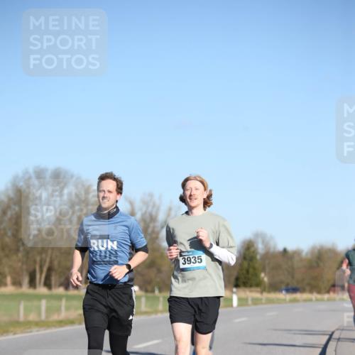 06.04.2025 - 44. Internationalen Wilhelmsburger Insellauf Jannik Wohlers http://msf.ph/oto/7617590 06.04.2025 09:43:38 Laufen 2024, 3935 meine-sportfotos.de