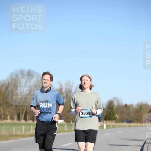 06.04.2025 - 44. Internationalen Wilhelmsburger Insellauf Jannik Wohlers http://msf.ph/oto/7617592 06.04.2025 09:43:38 Laufen 2024, 3935 meine-sportfotos.de