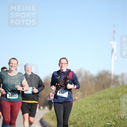 06.04.2025 - 44. Internationalen Wilhelmsburger Insellauf Jannik Wohlers http://msf.ph/oto/7617596 06.04.2025 09:43:40 Laufen 3853, 01, 4583 meine-sportfotos.de