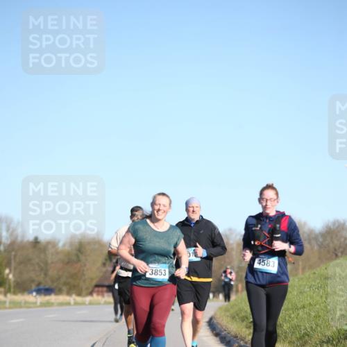 06.04.2025 - 44. Internationalen Wilhelmsburger Insellauf Jannik Wohlers http://msf.ph/oto/7617598 06.04.2025 09:43:41 Laufen 3853, 0, 4583 meine-sportfotos.de