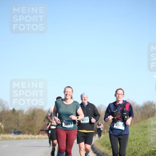 06.04.2025 - 44. Internationalen Wilhelmsburger Insellauf Jannik Wohlers http://msf.ph/oto/7617600 06.04.2025 09:43:41 Laufen 3853, 4012, 4583 meine-sportfotos.de