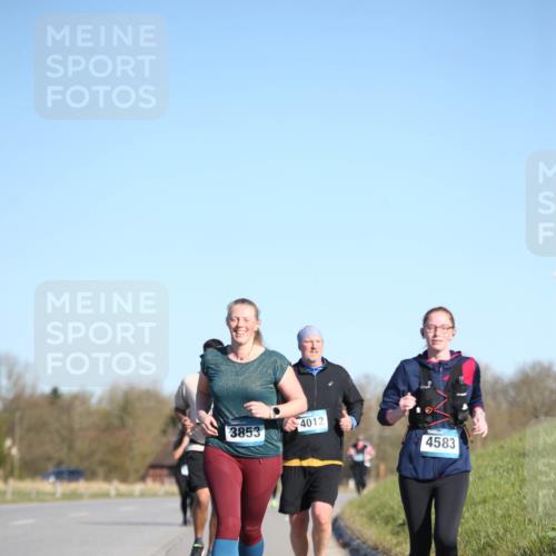 06.04.2025 - 44. Internationalen Wilhelmsburger Insellauf Jannik Wohlers http://msf.ph/oto/7617601 06.04.2025 09:43:41 Laufen 4012, 3853, 4583 meine-sportfotos.de