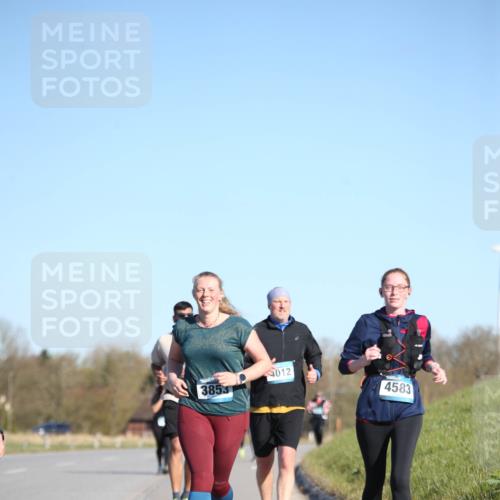 06.04.2025 - 44. Internationalen Wilhelmsburger Insellauf Jannik Wohlers http://msf.ph/oto/7617602 06.04.2025 09:43:41 Laufen 4012, 3853, 4583 meine-sportfotos.de