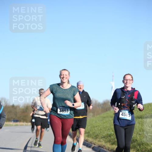 06.04.2025 - 44. Internationalen Wilhelmsburger Insellauf Jannik Wohlers http://msf.ph/oto/7617609 06.04.2025 09:43:44 Laufen 3853, 4583 meine-sportfotos.de