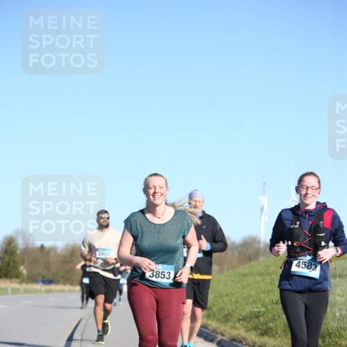 06.04.2025 - 44. Internationalen Wilhelmsburger Insellauf Jannik Wohlers http://msf.ph/oto/7617612 06.04.2025 09:43:44 Laufen 3402, 3853, 4583 meine-sportfotos.de