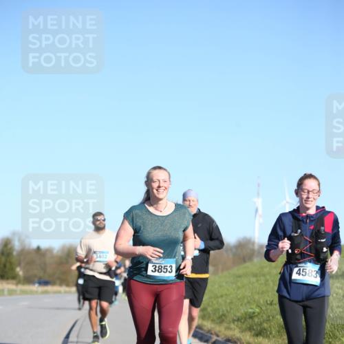 06.04.2025 - 44. Internationalen Wilhelmsburger Insellauf Jannik Wohlers http://msf.ph/oto/7617613 06.04.2025 09:43:44 Laufen 3402, 4583, 3853 meine-sportfotos.de