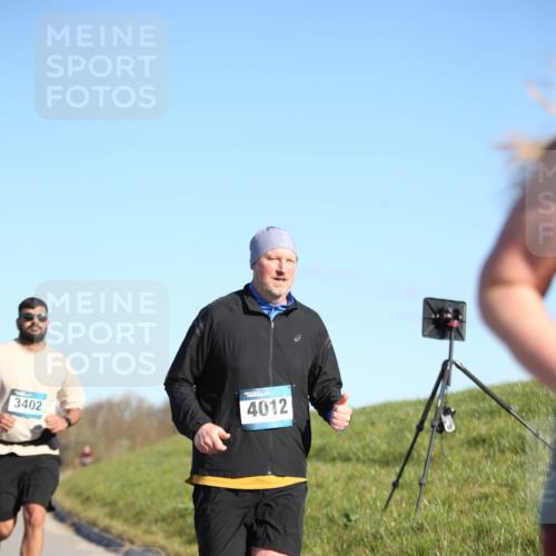 06.04.2025 - 44. Internationalen Wilhelmsburger Insellauf Jannik Wohlers http://msf.ph/oto/7617625 06.04.2025 09:43:47 Laufen 3402, 4012 meine-sportfotos.de
