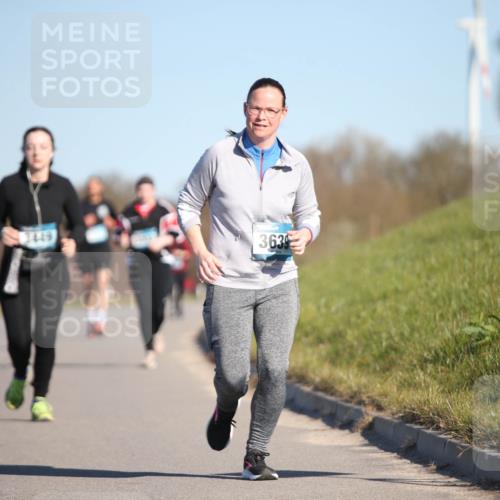 06.04.2025 - 44. Internationalen Wilhelmsburger Insellauf Jannik Wohlers http://msf.ph/oto/7617650 06.04.2025 09:43:59 Laufen 6770, 3639 meine-sportfotos.de