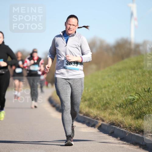06.04.2025 - 44. Internationalen Wilhelmsburger Insellauf Jannik Wohlers http://msf.ph/oto/7617653 06.04.2025 09:43:59 Laufen 3639 meine-sportfotos.de