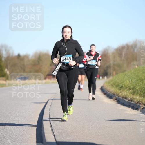 06.04.2025 - 44. Internationalen Wilhelmsburger Insellauf Jannik Wohlers http://msf.ph/oto/7617662 06.04.2025 09:44:02 Laufen 3449, 3303 meine-sportfotos.de