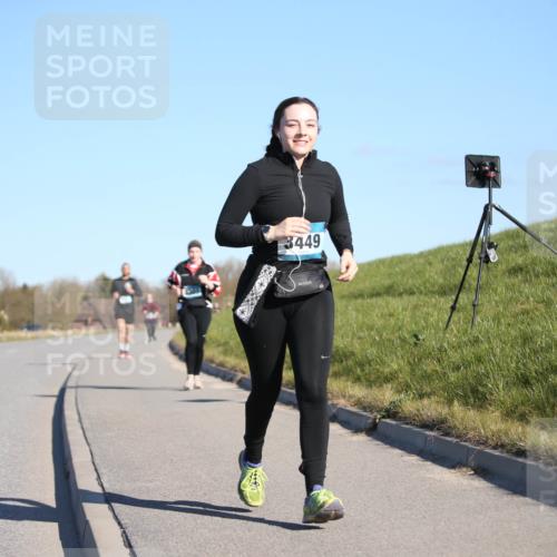 06.04.2025 - 44. Internationalen Wilhelmsburger Insellauf Jannik Wohlers http://msf.ph/oto/7617673 06.04.2025 09:44:05 Laufen 3449 meine-sportfotos.de