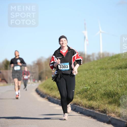 06.04.2025 - 44. Internationalen Wilhelmsburger Insellauf Jannik Wohlers http://msf.ph/oto/7617675 06.04.2025 09:44:07 Laufen 3303 meine-sportfotos.de