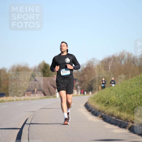 06.04.2025 - 44. Internationalen Wilhelmsburger Insellauf Jannik Wohlers http://msf.ph/oto/7617679 06.04.2025 09:44:09 Laufen 3321 meine-sportfotos.de