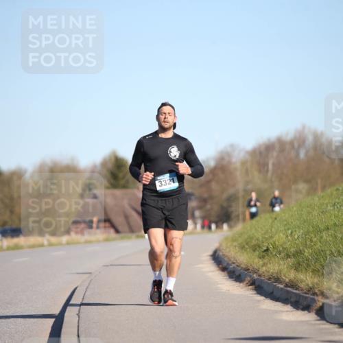 06.04.2025 - 44. Internationalen Wilhelmsburger Insellauf Jannik Wohlers http://msf.ph/oto/7617681 06.04.2025 09:44:10 Laufen 3321 meine-sportfotos.de