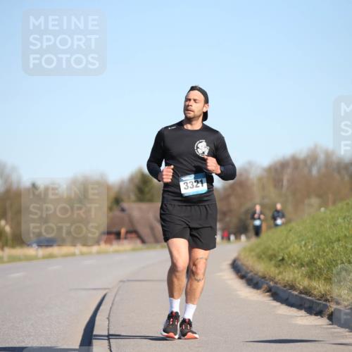 06.04.2025 - 44. Internationalen Wilhelmsburger Insellauf Jannik Wohlers http://msf.ph/oto/7617691 06.04.2025 09:44:12 Laufen 3321 meine-sportfotos.de
