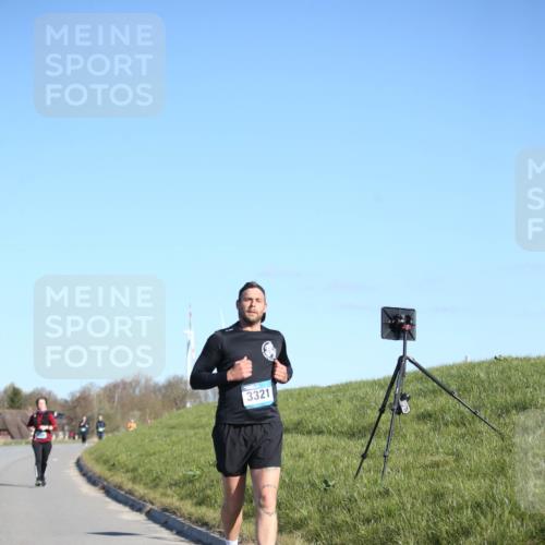 06.04.2025 - 44. Internationalen Wilhelmsburger Insellauf Jannik Wohlers http://msf.ph/oto/7617696 06.04.2025 09:44:15 Laufen 3321 meine-sportfotos.de
