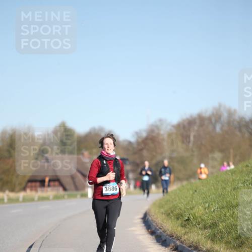 06.04.2025 - 44. Internationalen Wilhelmsburger Insellauf Jannik Wohlers http://msf.ph/oto/7617700 06.04.2025 09:44:17 Laufen 3686 meine-sportfotos.de