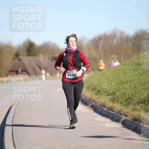 06.04.2025 - 44. Internationalen Wilhelmsburger Insellauf Jannik Wohlers http://msf.ph/oto/7617703 06.04.2025 09:44:19 Laufen 3680 meine-sportfotos.de