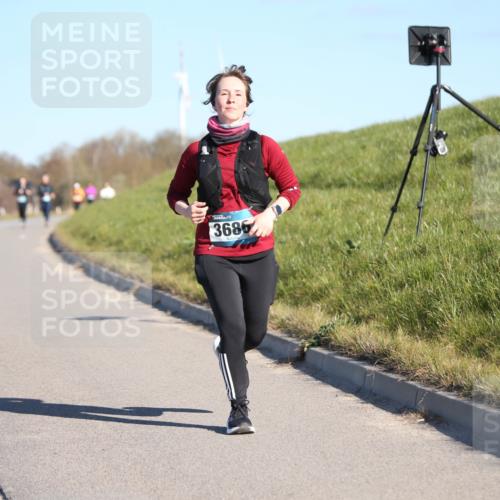 06.04.2025 - 44. Internationalen Wilhelmsburger Insellauf Jannik Wohlers http://msf.ph/oto/7617713 06.04.2025 09:44:24 Laufen 3686 meine-sportfotos.de