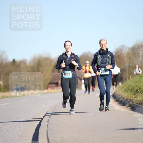 06.04.2025 - 44. Internationalen Wilhelmsburger Insellauf Jannik Wohlers http://msf.ph/oto/7617725 06.04.2025 09:44:40 Laufen 3577, 4621 meine-sportfotos.de