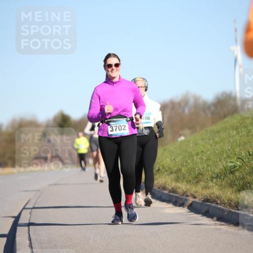 06.04.2025 - 44. Internationalen Wilhelmsburger Insellauf Jannik Wohlers http://msf.ph/oto/7617792 06.04.2025 09:45:01 Laufen 3702, 046 meine-sportfotos.de