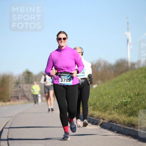 06.04.2025 - 44. Internationalen Wilhelmsburger Insellauf Jannik Wohlers http://msf.ph/oto/7617798 06.04.2025 09:45:02 Laufen 3702, 46 meine-sportfotos.de