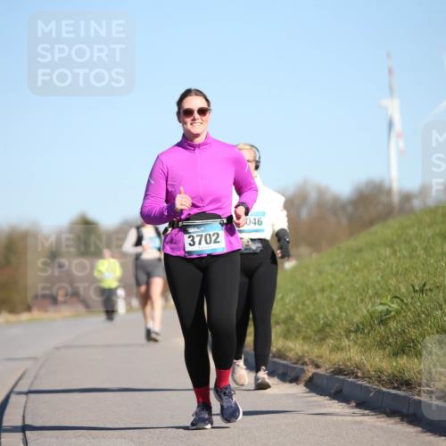 06.04.2025 - 44. Internationalen Wilhelmsburger Insellauf Jannik Wohlers http://msf.ph/oto/7617801 06.04.2025 09:45:02 Laufen 3702, 046 meine-sportfotos.de