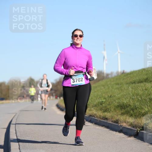 06.04.2025 - 44. Internationalen Wilhelmsburger Insellauf Jannik Wohlers http://msf.ph/oto/7617807 06.04.2025 09:45:04 Laufen 3702 meine-sportfotos.de