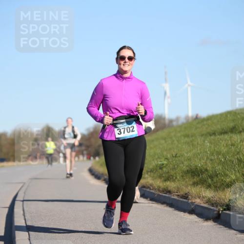 06.04.2025 - 44. Internationalen Wilhelmsburger Insellauf Jannik Wohlers http://msf.ph/oto/7617809 06.04.2025 09:45:04 Laufen 3702 meine-sportfotos.de