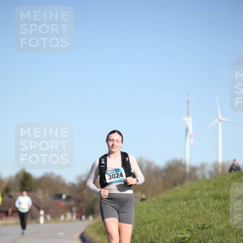06.04.2025 - 44. Internationalen Wilhelmsburger Insellauf Jannik Wohlers http://msf.ph/oto/7617836 06.04.2025 09:45:10 Laufen 3024 meine-sportfotos.de
