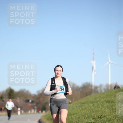 06.04.2025 - 44. Internationalen Wilhelmsburger Insellauf Jannik Wohlers http://msf.ph/oto/7617840 06.04.2025 09:45:10 Laufen 24 meine-sportfotos.de