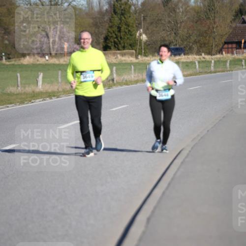 06.04.2025 - 44. Internationalen Wilhelmsburger Insellauf Jannik Wohlers http://msf.ph/oto/7617863 06.04.2025 09:45:19 Laufen 3649, 3648 meine-sportfotos.de