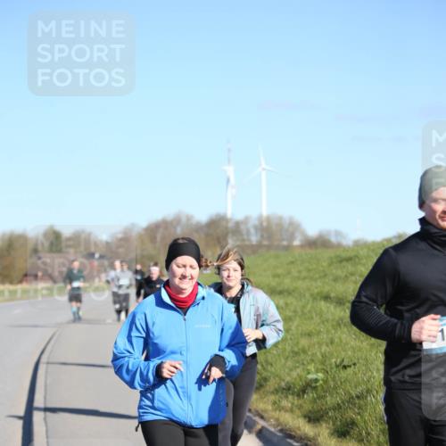 06.04.2025 - 44. Internationalen Wilhelmsburger Insellauf Jannik Wohlers http://msf.ph/oto/7617979 06.04.2025 09:45:55 Laufen 1 meine-sportfotos.de