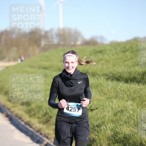 06.04.2025 - 44. Internationalen Wilhelmsburger Insellauf Jannik Wohlers http://msf.ph/oto/7618035 06.04.2025 09:46:00 Laufen 4257 meine-sportfotos.de