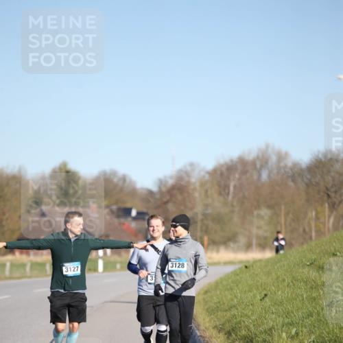 06.04.2025 - 44. Internationalen Wilhelmsburger Insellauf Jannik Wohlers http://msf.ph/oto/7618047 06.04.2025 09:46:03 Laufen 3127, 31, 3128 meine-sportfotos.de
